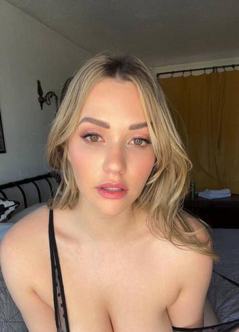 Merry Joy, 28 Caucasian/White female escort, Grande Prairie