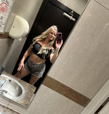 Chloejessia, 35 Caucasian/White female escort, Grande Prairie