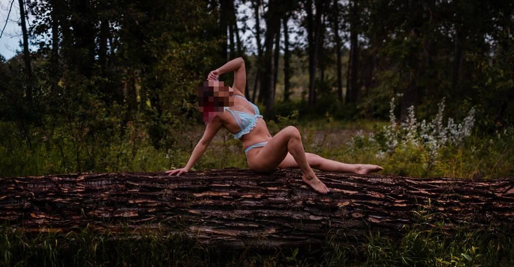 escort photo 4